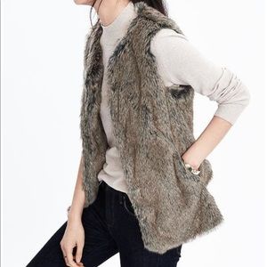 Faux Fur Vest, Banana Republic, Extra Small